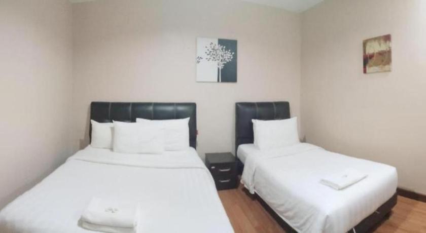 Hotel Seri Pauh George Town Buitenkant foto
