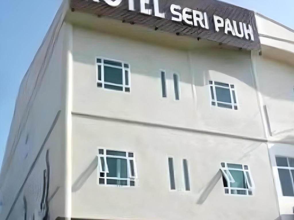 Hotel Seri Pauh George Town Buitenkant foto