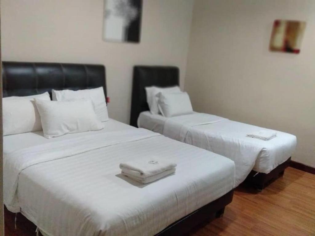 Hotel Seri Pauh George Town Buitenkant foto