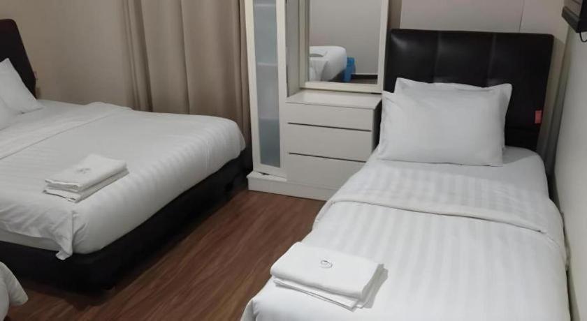 Hotel Seri Pauh George Town Buitenkant foto