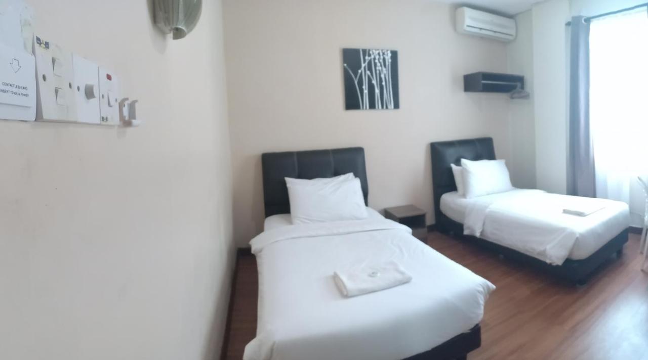 Hotel Seri Pauh George Town Buitenkant foto