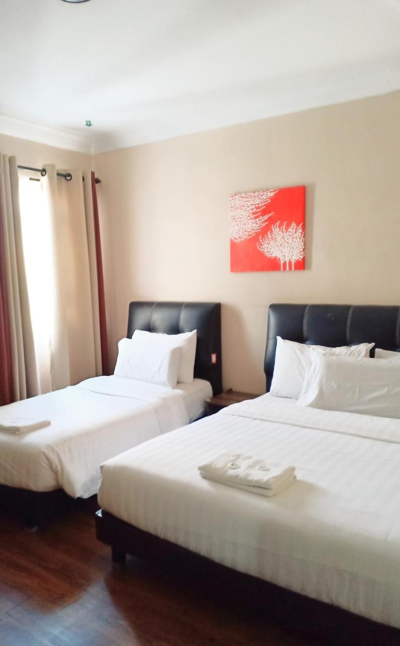 Hotel Seri Pauh George Town Buitenkant foto