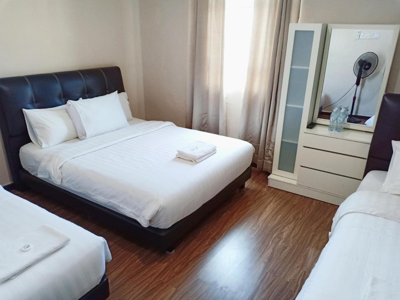 Hotel Seri Pauh George Town Buitenkant foto